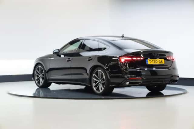 Audi A5 (2023) thumbnail 2