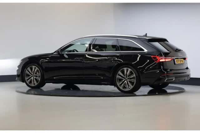 Audi A6 (2023) thumbnail 2