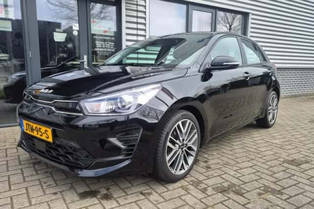 Kia Rio (2022) thumbnail 1