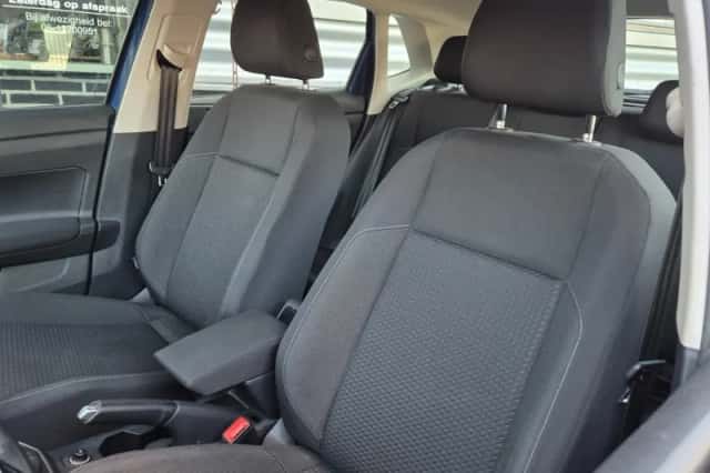 Volkswagen Polo (2018) thumbnail 5