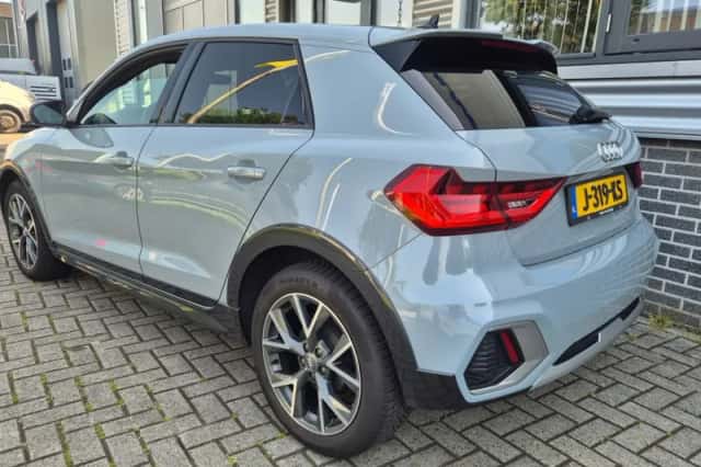 Audi A1 Citycarver (2020) thumbnail 3
