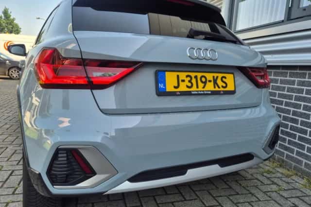 Audi A1 Citycarver (2020) thumbnail 4