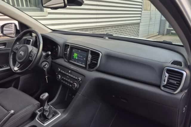 Kia Sportage (2016) thumbnail 6