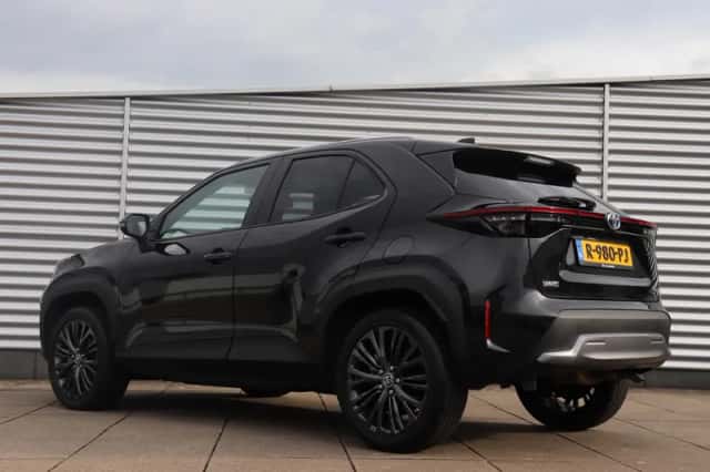 Toyota Yaris Cross (2022) thumbnail 4