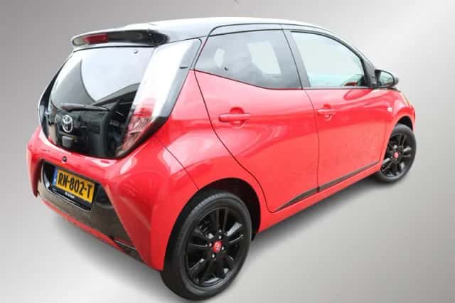 Toyota Aygo (2018) thumbnail 2