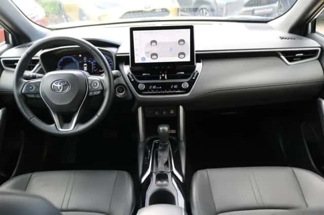 Toyota Corolla Cross (2023) thumbnail 3