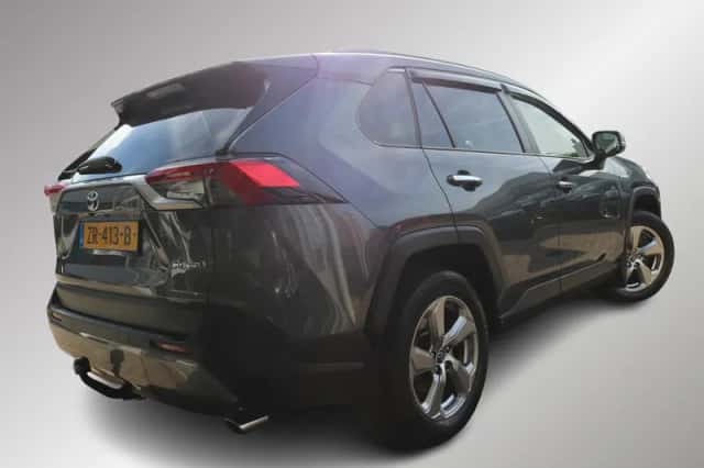 Toyota RAV4 (2019) thumbnail 2