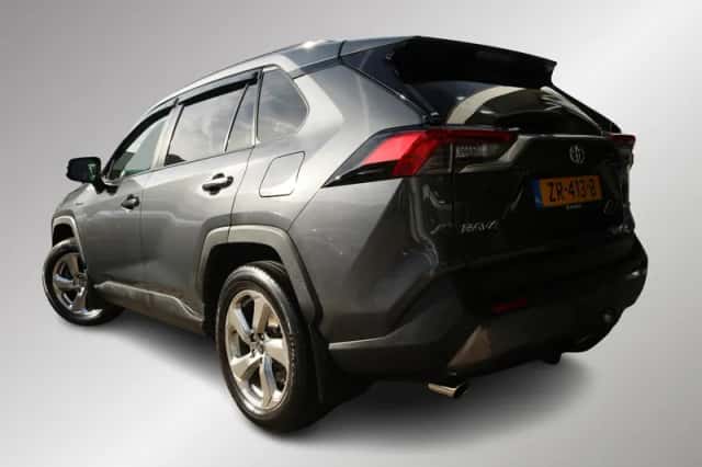 Toyota RAV4 (2019) thumbnail 6