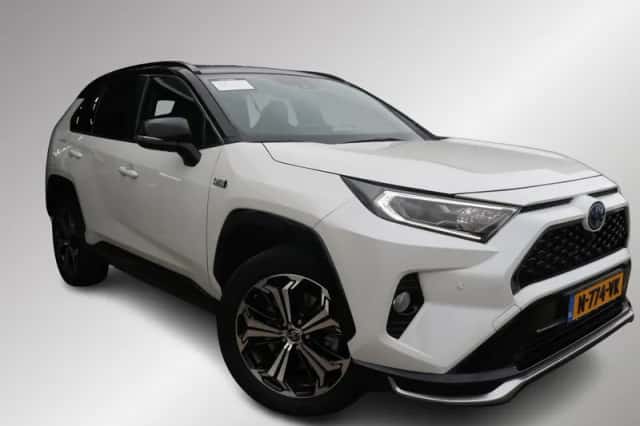 Toyota RAV4 (2022) thumbnail 5