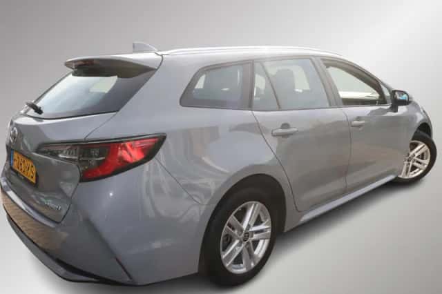 Toyota Corolla (2022) thumbnail 2
