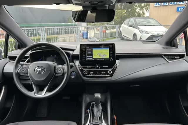 Toyota Corolla (2019) thumbnail 3