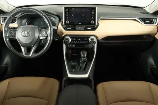 Toyota RAV4 (2020) thumbnail 6