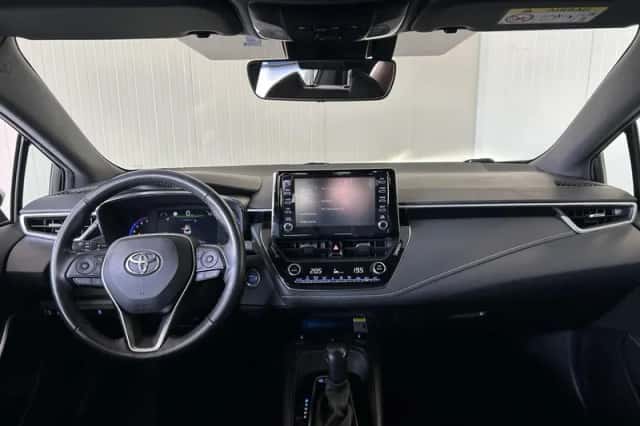 Toyota Corolla (2023) thumbnail 3
