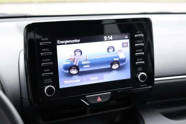 Toyota Yaris (2021) thumbnail 6
