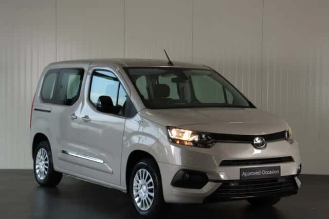 Toyota ProAce City Verso (2022) thumbnail 4