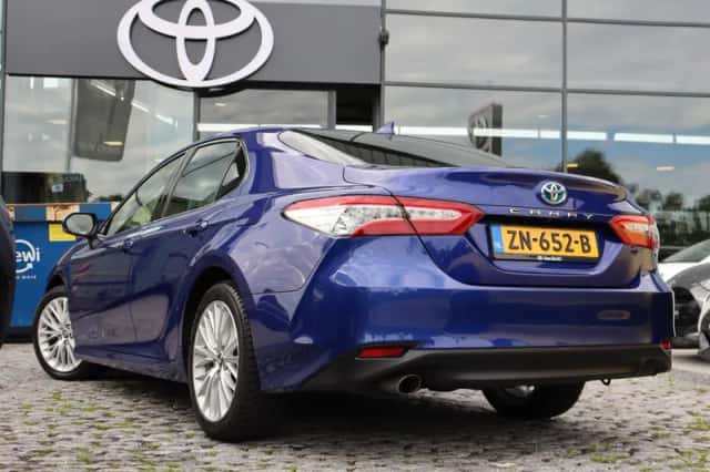 Toyota Camry (2019) thumbnail 5