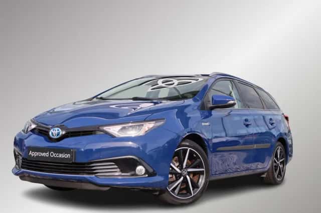Toyota Auris (2018) thumbnail 1