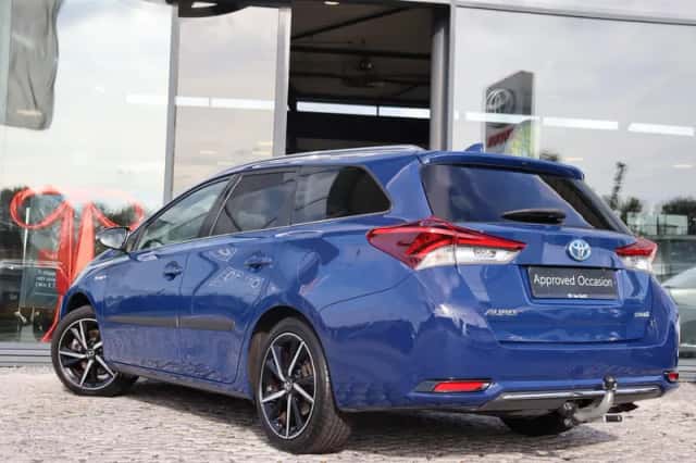 Toyota Auris (2018) thumbnail 5