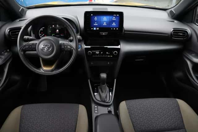 Toyota Yaris Cross (2022) thumbnail 3