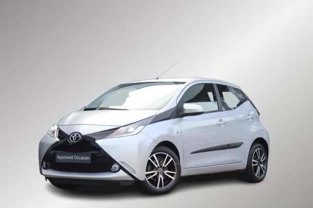 Toyota Aygo (2015) thumbnail 1