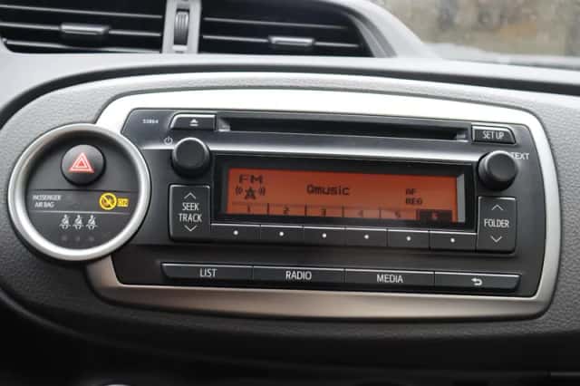 Toyota Yaris (2013) thumbnail 6