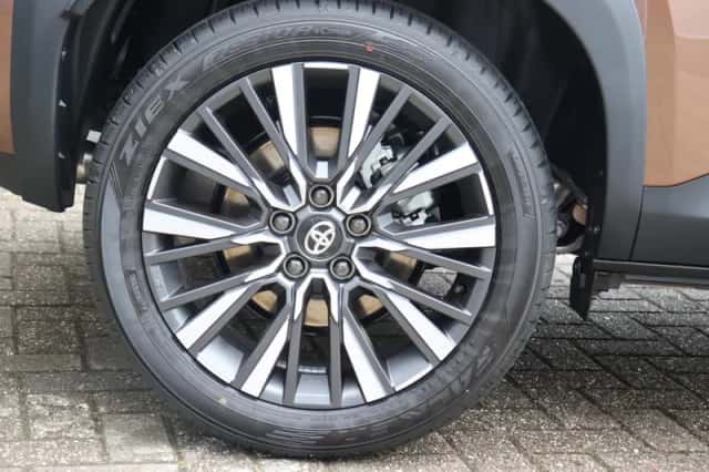 Toyota Yaris Cross (2026) thumbnail 3