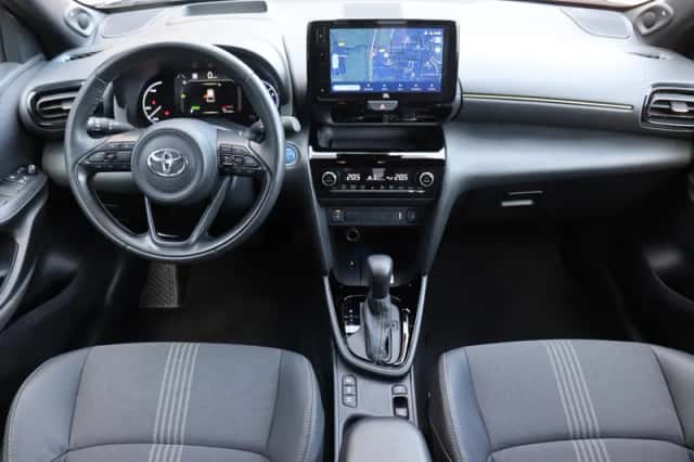 Toyota Yaris Cross (2022) thumbnail 4