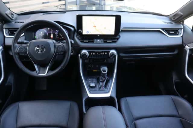 Toyota RAV4 (2023) thumbnail 4