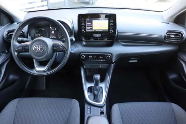 Toyota Yaris (2023) thumbnail 4