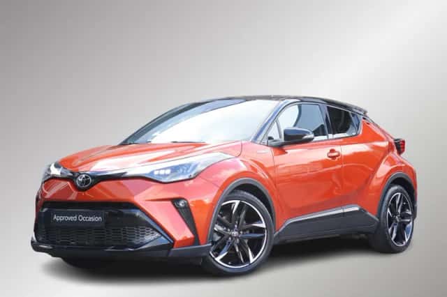 Toyota C-HR (2021) thumbnail 1