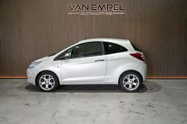 Ford Ka (2011) thumbnail 3
