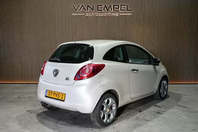 Ford Ka (2011) thumbnail 6