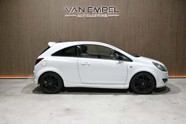 Opel Corsa (2009) thumbnail 5