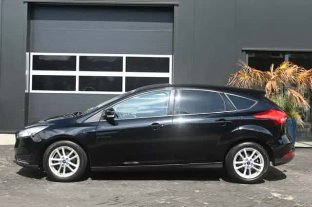Ford Focus (2016) thumbnail 4
