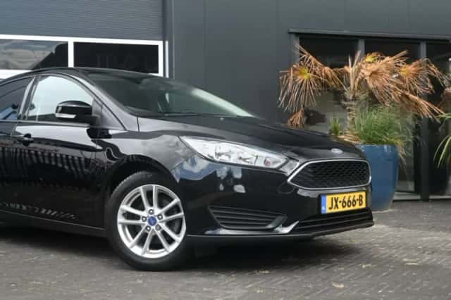 Ford Focus (2016) thumbnail 6