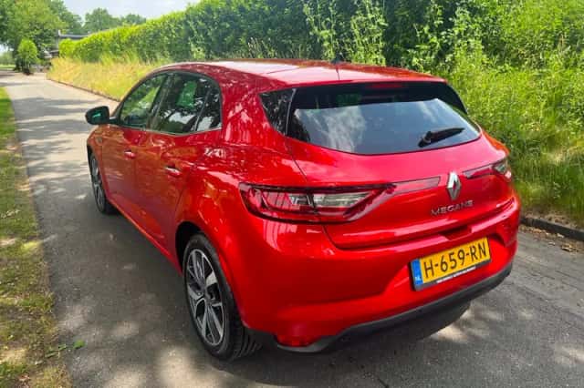 Renault Mégane (2020) thumbnail 2