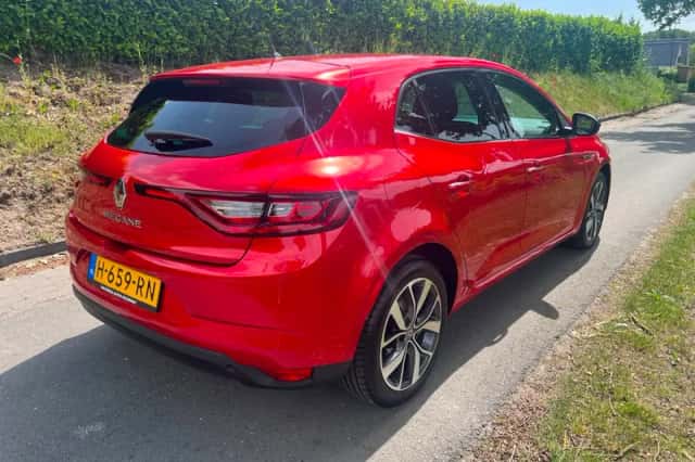 Renault Mégane (2020) thumbnail 3