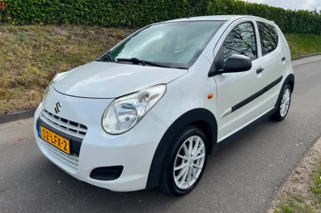 Suzuki Alto (2010) thumbnail 1