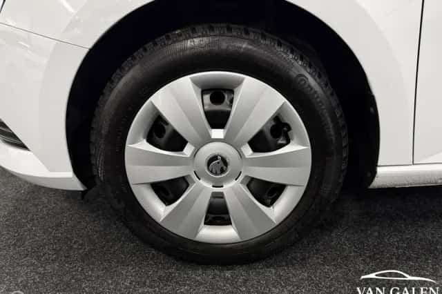 Škoda Fabia (2019) thumbnail 3