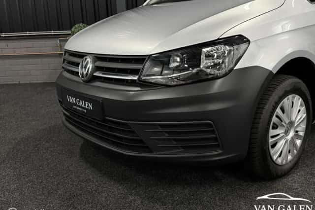 Volkswagen Caddy (2018) thumbnail 3
