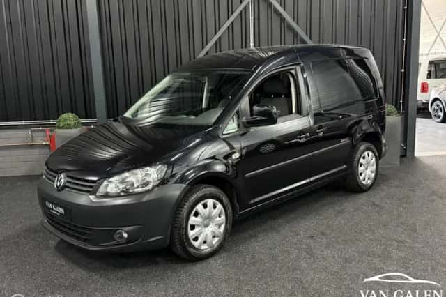 Volkswagen Caddy (2011) thumbnail 2