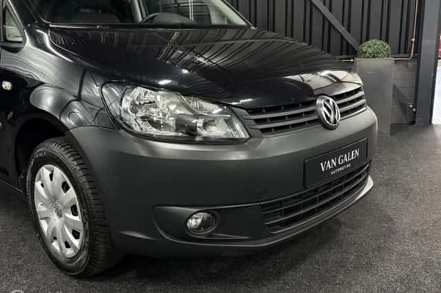 Volkswagen Caddy (2011) thumbnail 6