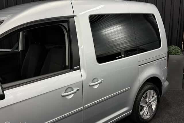 Volkswagen Caddy (2016) thumbnail 4