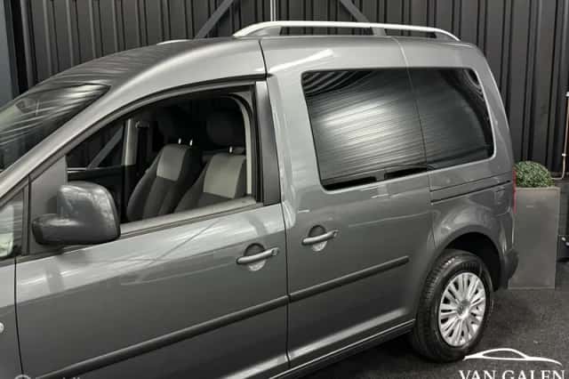 Volkswagen Caddy (2014) thumbnail 3