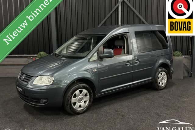 Volkswagen Caddy (2009) thumbnail 1
