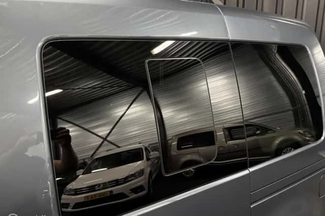 Volkswagen Caddy (2009) thumbnail 5