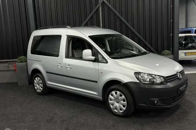 Volkswagen Caddy (2011) thumbnail 6