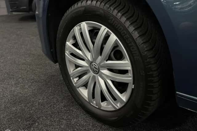 Volkswagen Caddy (2015) thumbnail 5