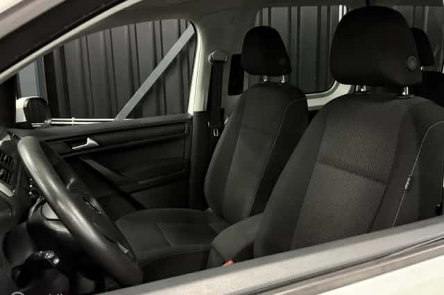 Volkswagen Caddy (2016) thumbnail 4