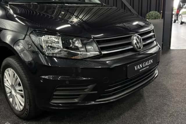 Volkswagen Caddy (2017) thumbnail 6